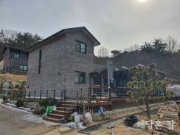 500평 넘는 넓은 부지와 멋진 썬룸이 옵션인 신축 철근콘크리트 전원주택