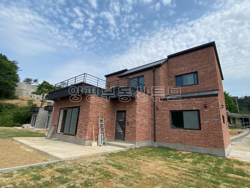 인근에 대아초등학교와 국수역이 있어서 지가 상승이 기대되는 남향의 신축 철콘 전원주택_1