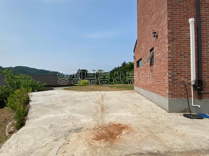 인근에 대아초등학교와 국수역이 있어서 지가 상승이 기대되는 남향의 신축 철콘 전원주택_4