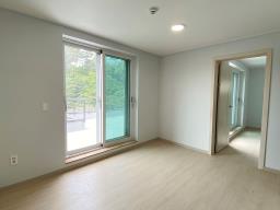 인근에 대아초등학교와 국수역이 있어서 지가 상승이 기대되는 남향의 신축 철콘 전원주택_썸네일_17