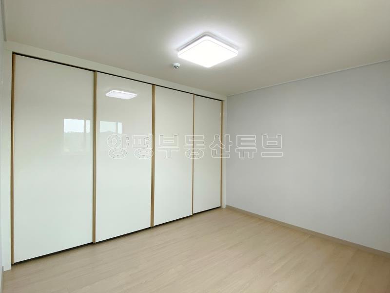 인근에 대아초등학교와 국수역이 있어서 지가 상승이 기대되는 남향의 신축 철콘 전원주택_21