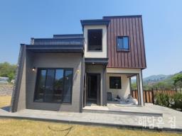 평탄지 소규모 단지내  산세조망, 자연환경 뛰어난 남향의 신축 전원주택