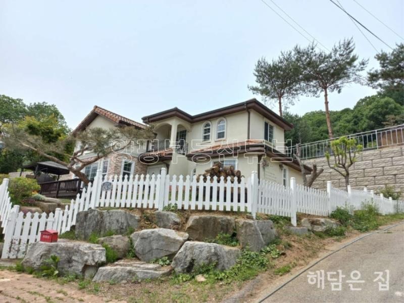 남향 열린 산세조망권의 전원주택!전원주택라이프 표지로 사용된 조용하고 한적한 입지!_4