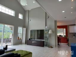 남향 열린 산세조망권의 전원주택!전원주택라이프 표지로 사용된 조용하고 한적한 입지!_썸네일_9