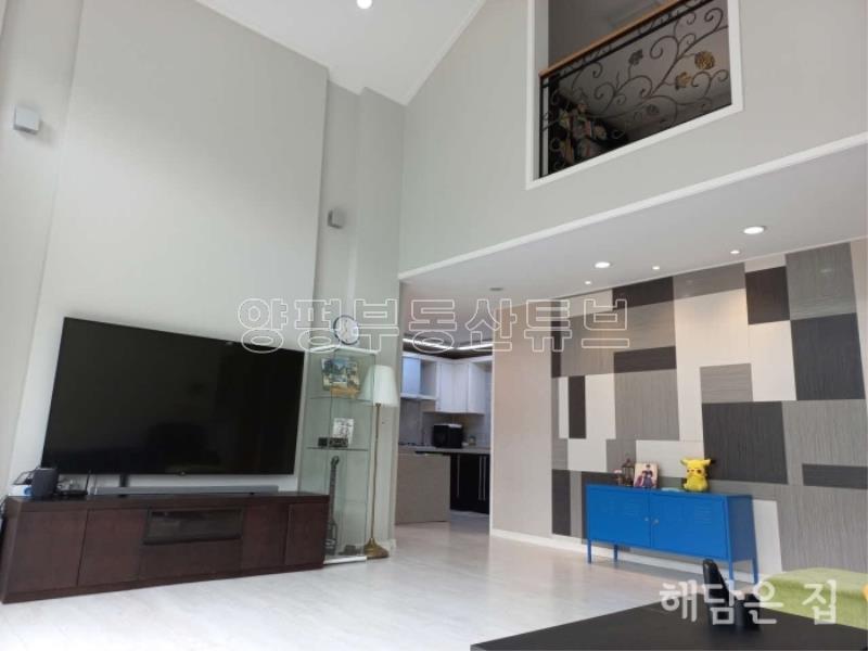 남향 열린 산세조망권의 전원주택!전원주택라이프 표지로 사용된 조용하고 한적한 입지!_10