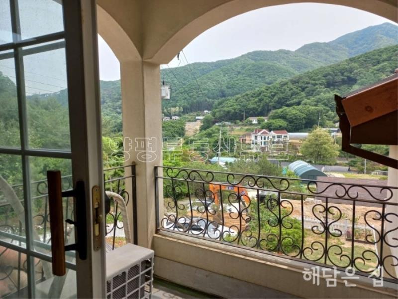 남향 열린 산세조망권의 전원주택!전원주택라이프 표지로 사용된 조용하고 한적한 입지!_18