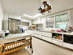 탁트인 전망에 양평시내가  한눈에 내려다  백운봉 자락에 있는 전원주택_썸네일_4