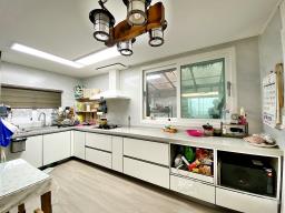 탁트인 전망에 양평시내가  한눈에 내려다  백운봉 자락에 있는 전원주택_썸네일_5