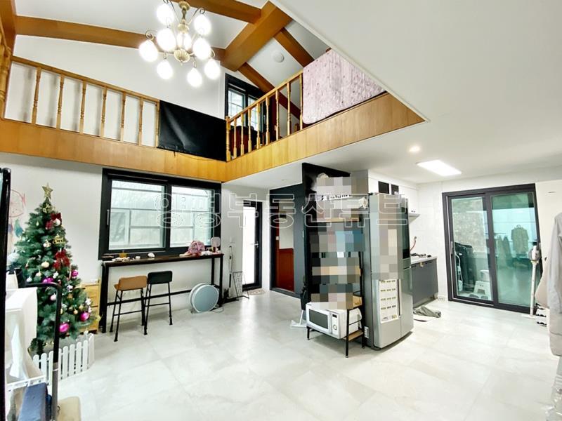 탁트인 전망에 양평시내가  한눈에 내려다  백운봉 자락에 있는 전원주택_6