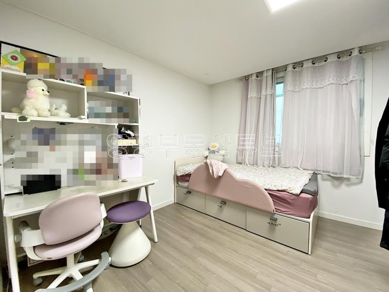 탁트인 전망에 양평시내가  한눈에 내려다  백운봉 자락에 있는 전원주택_7