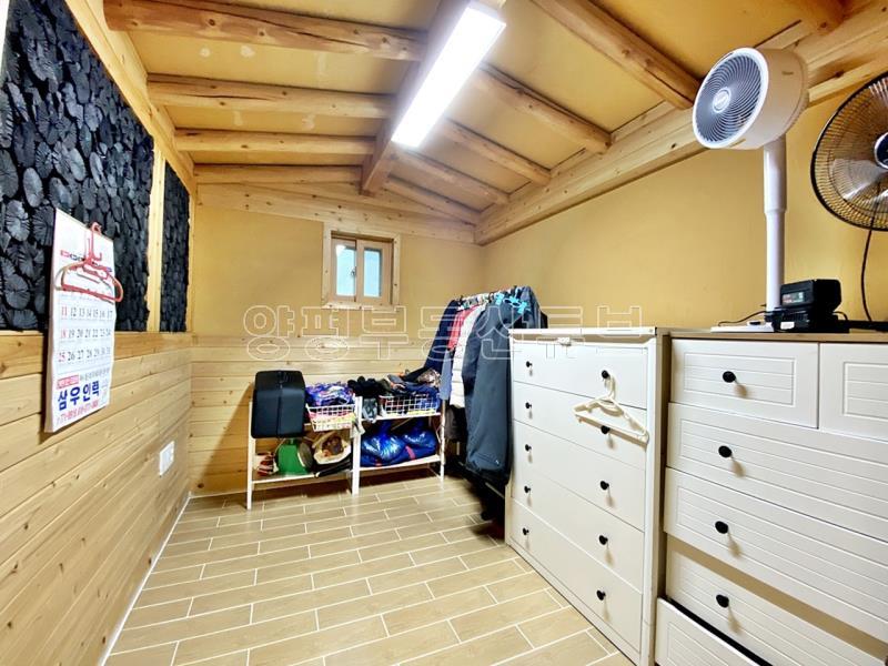 탁트인 전망에 양평시내가  한눈에 내려다  백운봉 자락에 있는 전원주택_8