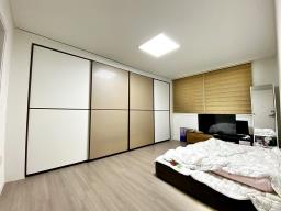 탁트인 전망에 양평시내가  한눈에 내려다  백운봉 자락에 있는 전원주택_썸네일_9