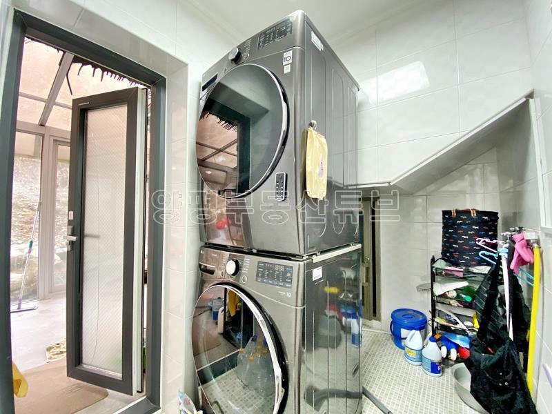 탁트인 전망에 양평시내가  한눈에 내려다  백운봉 자락에 있는 전원주택_12