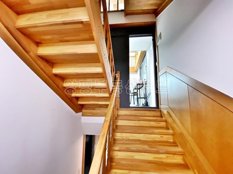 탁트인 전망에 양평시내가  한눈에 내려다  백운봉 자락에 있는 전원주택_16