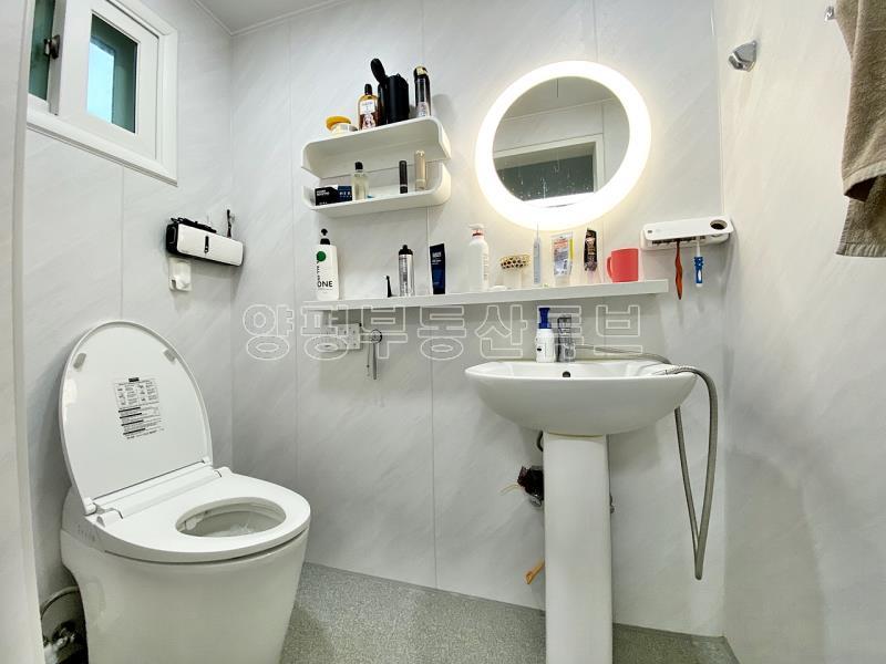 탁트인 전망에 양평시내가  한눈에 내려다  백운봉 자락에 있는 전원주택_18