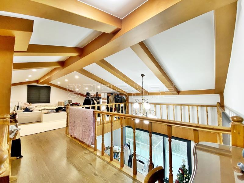 탁트인 전망에 양평시내가  한눈에 내려다  백운봉 자락에 있는 전원주택_20