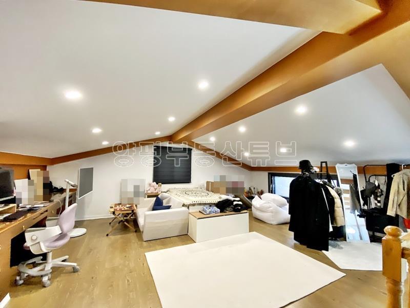 탁트인 전망에 양평시내가  한눈에 내려다  백운봉 자락에 있는 전원주택_21