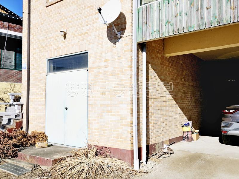 남한강의 풍경이 한 눈에 들어오는 가격대비 훌륭한 전원주택_9