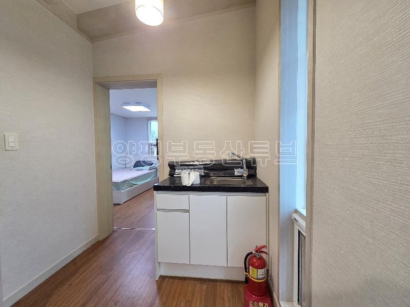 2차선 도로 접근성 좋은 평지의 단지 조성 되어 있는 전원주택 전세_12