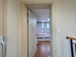 2차선 도로 접근성 좋은 평지의 단지 조성 되어 있는 전원주택 전세_썸네일_13