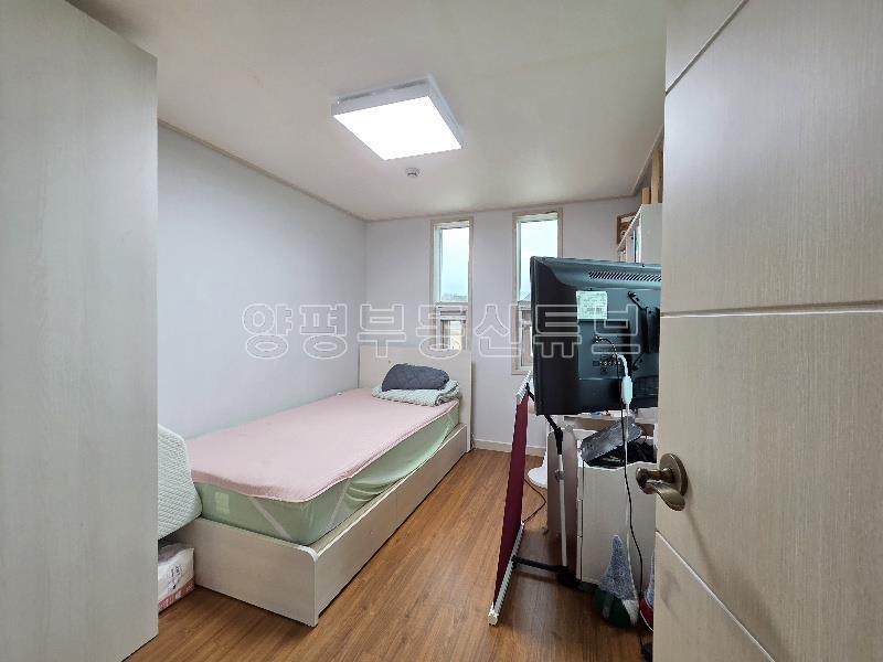 2차선 도로 접근성 좋은 평지의 단지 조성 되어 있는 전원주택 전세_14