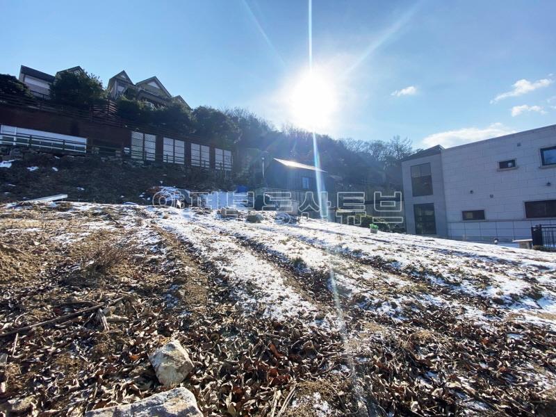 남한강을 바라볼 수 있으며, 2차선 도로 접근성 좋은 대지 277평 매매_11