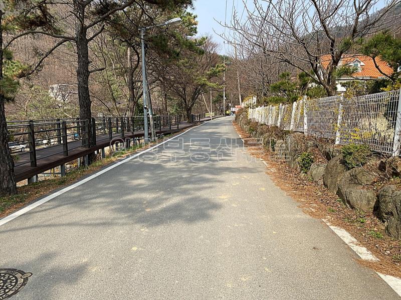 백운봉 아래 물맑고 공기 좋은 사나사 계곡 인근에 있는 계획관리지역내 토지_4