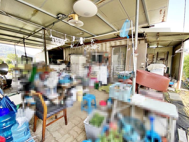 88번 지방도 근접하고 국유지 도로 접한  창고가 있으며 전 335평  농림지역 토지 매매_5