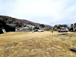 맑고 깨끗한 냇가와 접한 토지이며, 2차선 30m, 37번 국도 500m 접근성 좋은 토지_썸네일_11