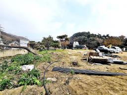 맑고 깨끗한 냇가와 접한 토지이며, 2차선 30m, 37번 국도 500m 접근성 좋은 토지_썸네일_14