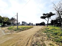 맑고 깨끗한 냇가와 접한 토지이며, 2차선 30m, 37번 국도 500m 접근성 좋은 토지_썸네일_15