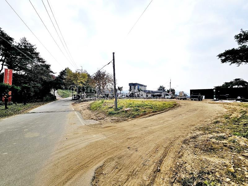 맑고 깨끗한 냇가와 접한 토지이며, 2차선 30m, 37번 국도 500m 접근성 좋은 토지_16