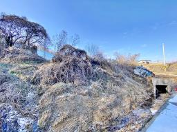 37번 국도 인근의 토지로 구거와 접하고 종중 땅과 접한 8천만원대 토지_썸네일_7