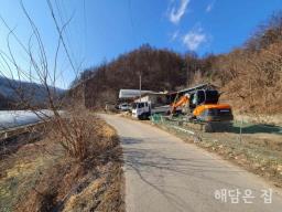 산골짜기 사이 계곡을 앞에둔 값 싼 전원주택지!_썸네일_5