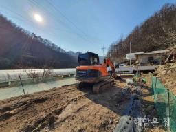 산골짜기 사이 계곡을 앞에둔 값 싼 전원주택지!_썸네일_6